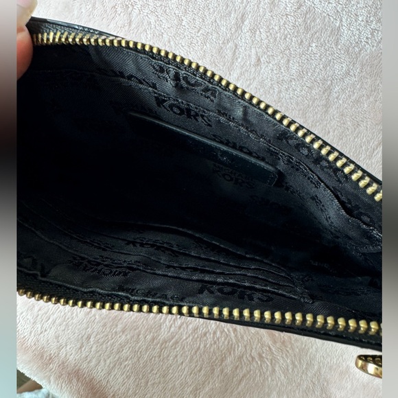 MICHAEL KORS SHOULDER BAG - Picture 6 of 6